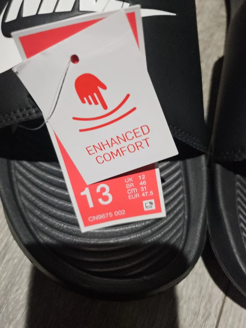 Nike men slip